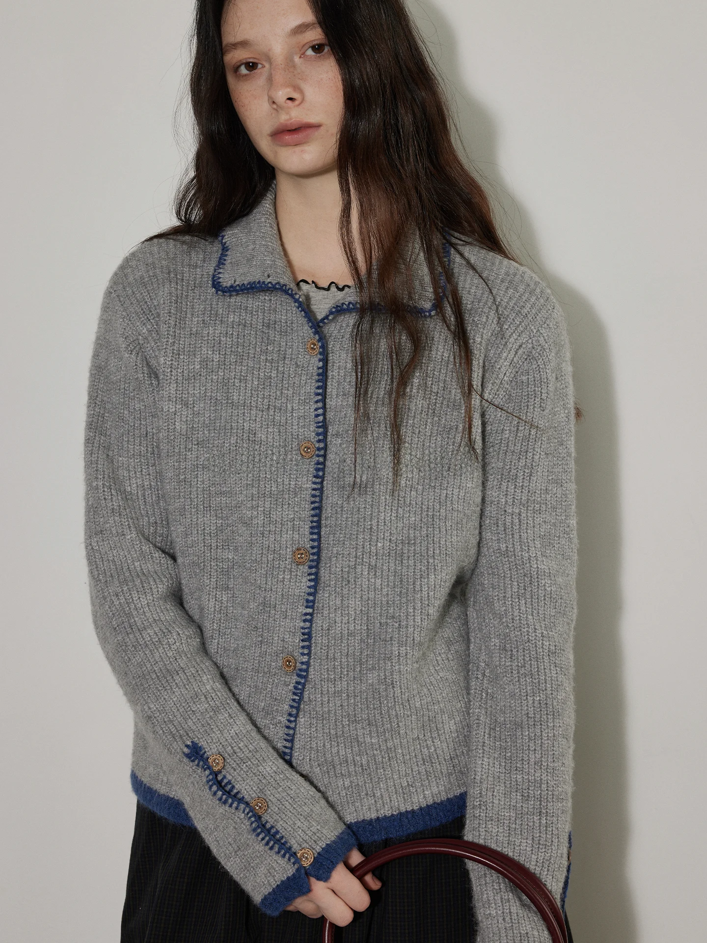 

Lofi Выберите женский вязаный открытый кардиган, вязаный вручную подол, цвет Blo, зимний модный универсальный свитер Jaet