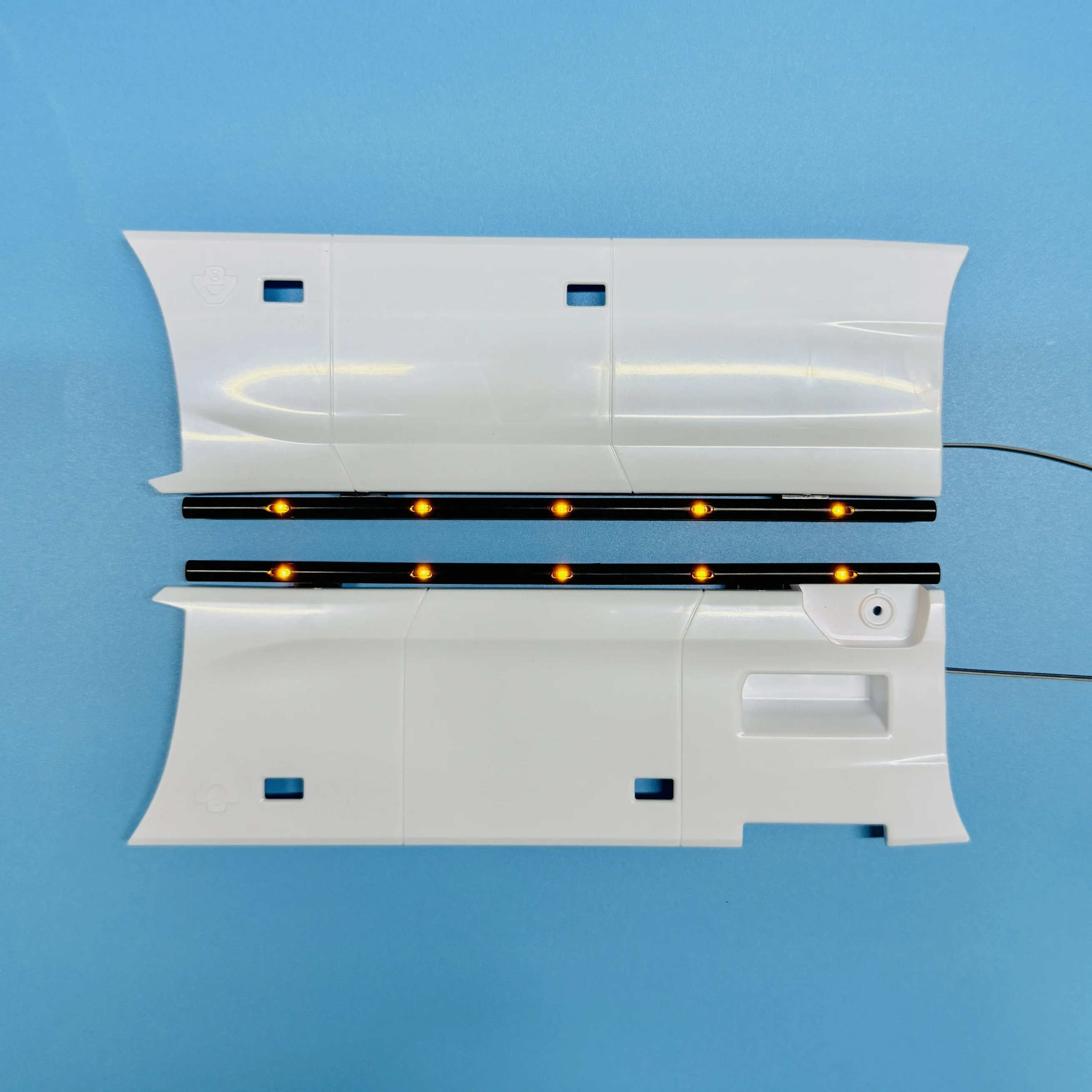 LED-Seitenleuchtenleiste für 1:14 Tamiya Kipper für SCANIA 770S 4X2 56379 Modellauto DIY-Teile RC-Zubehör – Detail 1