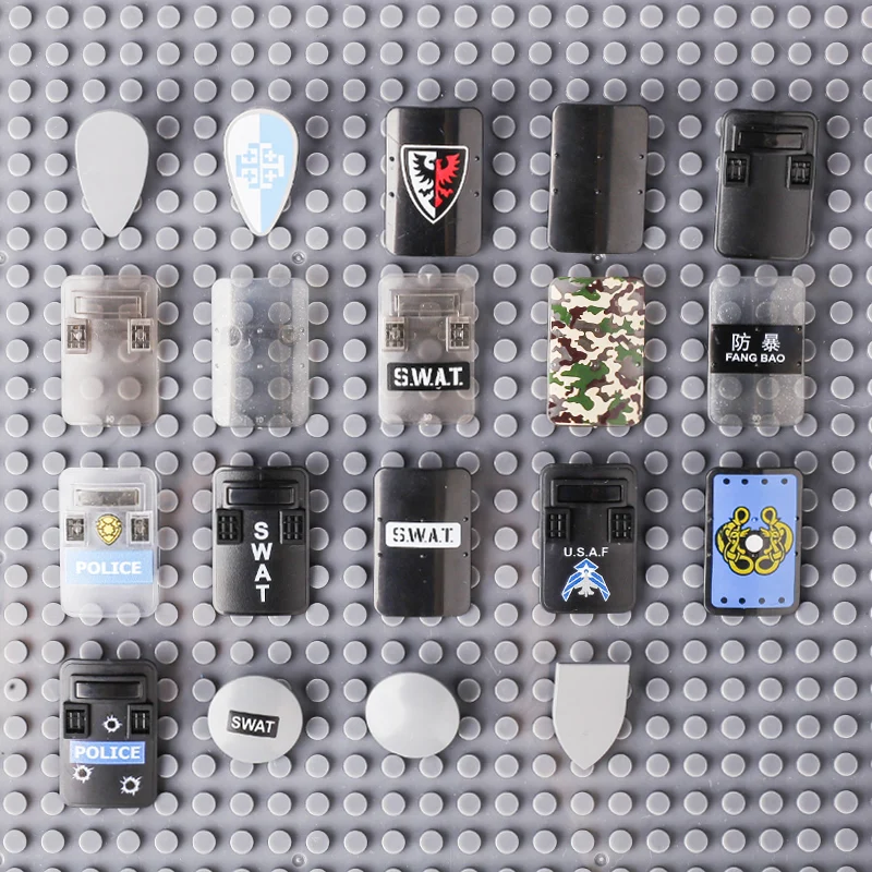 Military Soldiers Shield Gun Equipment Figure Weapon Building Blocks Farm Grain Tool Dagger Sheep Horn Hammer Bricks Boy Toys