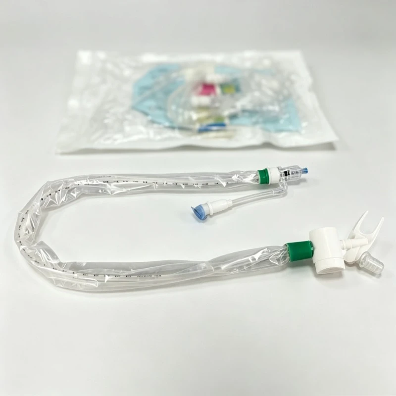滅菌済みの使い捨て密閉式吸引チューブ2本セット。f12、f14。陰圧吸引式。医療用喀痰吸引カテーテル。