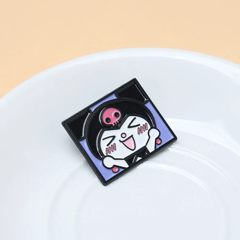 5pcs Cute Dog Cat Enamel Pin Set Cartoon Brooch For Coat Backpack Brooches Fashion Lapel Badges Jewelry Gift for Friends