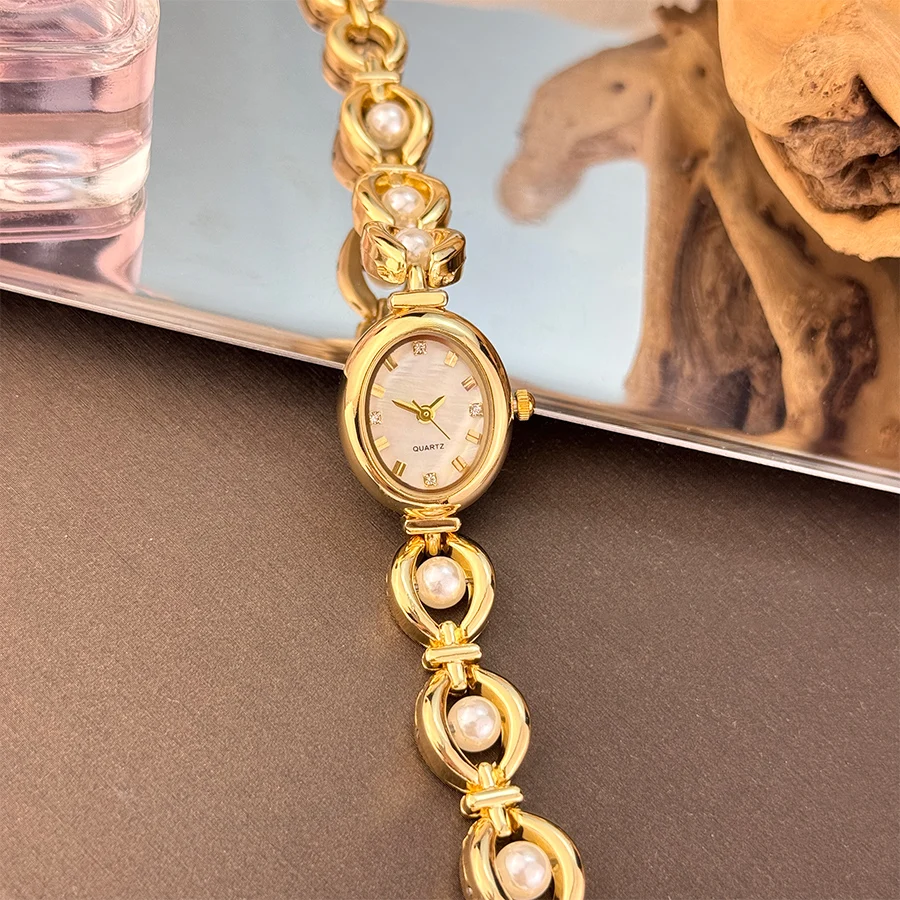 エレガントな楕円形のヴィンテージ風高級感あふれるレディースク - Luxury Watch Vintage のレビューと価格