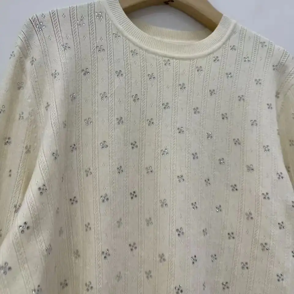 

Spring/Summer Women O-Neck Long Sleeve Rhinestone Embellished Solid Knit Sweater Slim Soft Elegant Knitwear Pullover