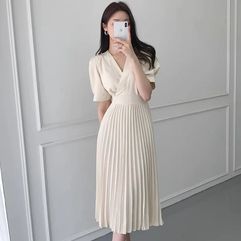 South Korea's Summer Chic Solid Color Collection Waist Thin Strappy Pleated Skirt In A Long Short-sleeved Dress   Party Dress