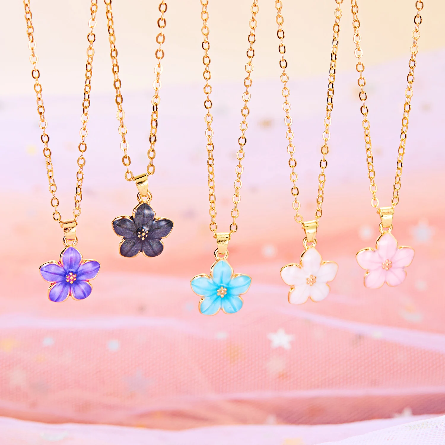Korean Elegant Sakura Flower Pendant Necklace for Women Fashion Aesthetic Daisy Clavicle Chain Necklace Party Jewelry Gift