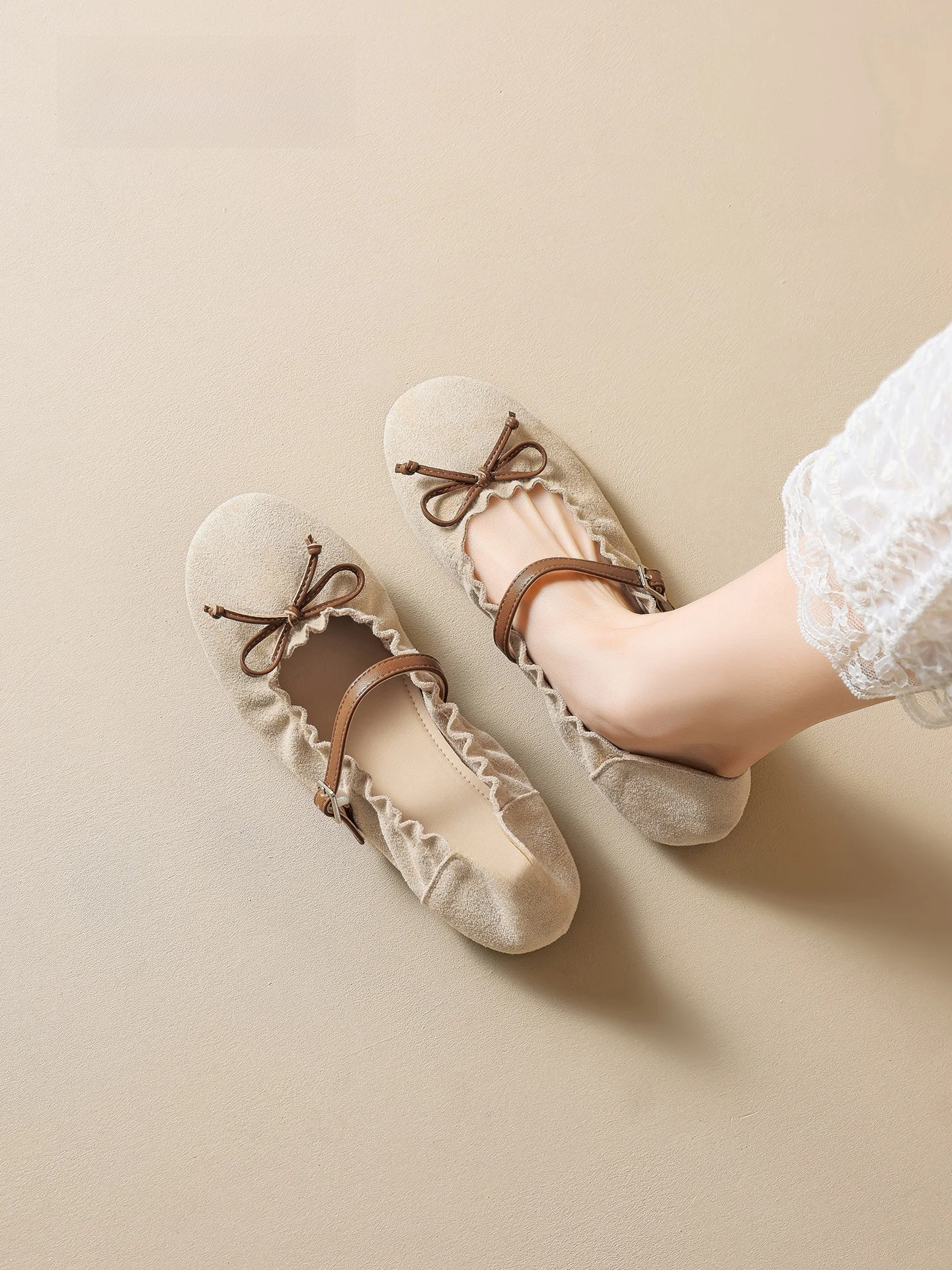chaussures-plates-mary-jane-pour-femmes-nouvelle-collection-ete-avec-nœud-plie-chaussures-simples-magnifique-complement-de-tenue-talon-plat-en-pvc