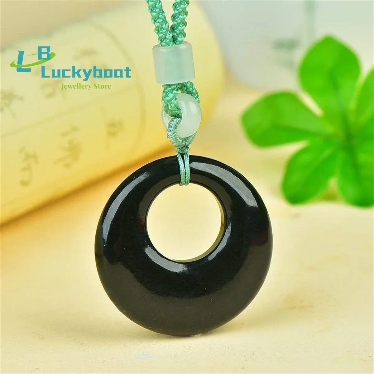Natural Hetian Yugao High Button Pendant Simple and Generous Personality Exquisite Fashion Versatile Men and Women