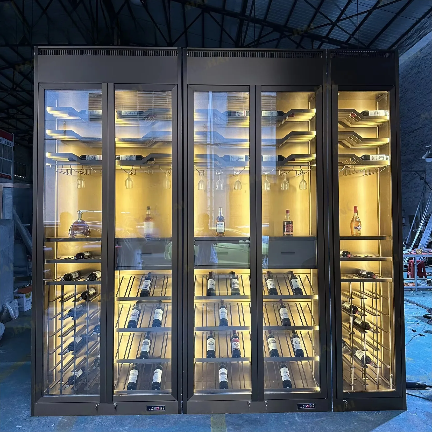 Custom Stainless Steel Built Private Living Room Wine Cellar of Different Sizes Wine Whisky Display Cabinet Red Wine Cabinet