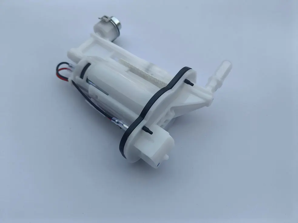 It is suitable for Loncin Wuji 525 650DS LX500F/R/DS/AC 300GY gasoline pump assembly fuel pump