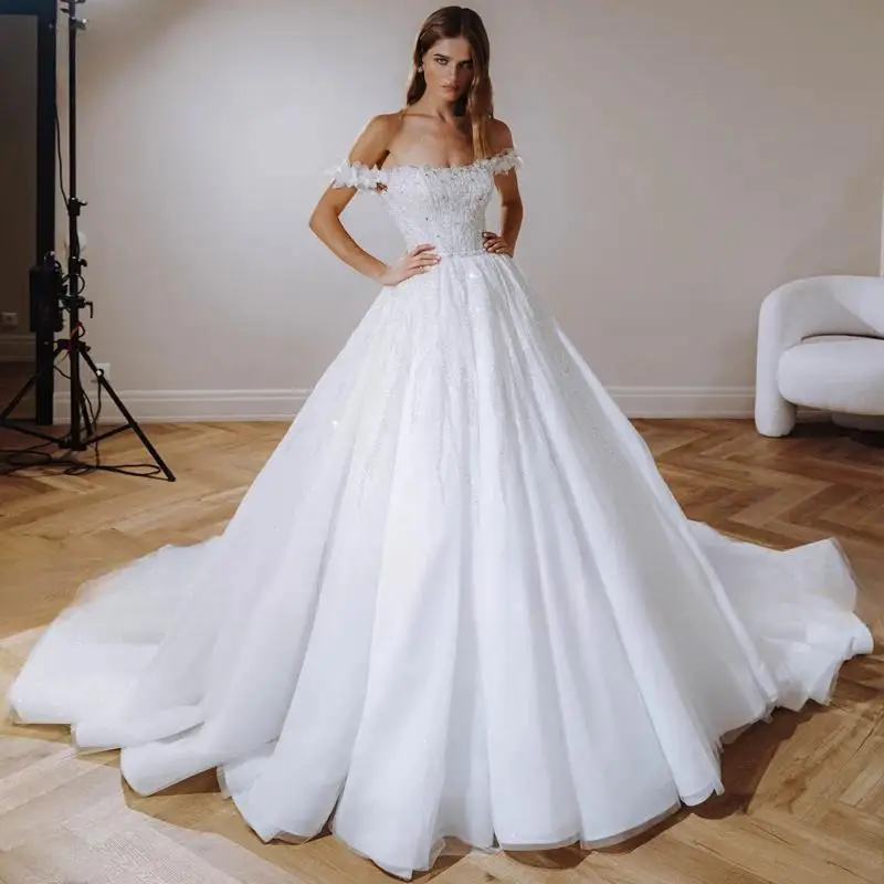 

Romantic Boat Neck Customized A-Line Sparkly Wedding Dress 2025 Delicate Embroidery Beading Princess Bridal Gown Robe de Mariage