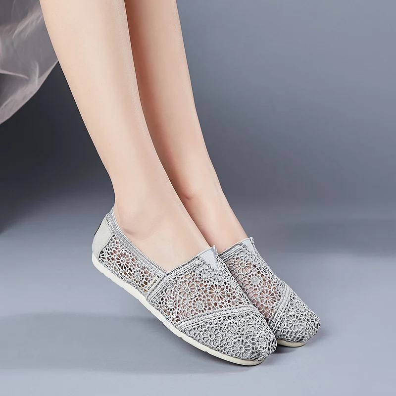 

Summer Women's Hollow Cloth Shoes Breathable Casual Fashion Mesh Shoes Spring Breathable Lace Shoes Flat Low Heels Size35-40