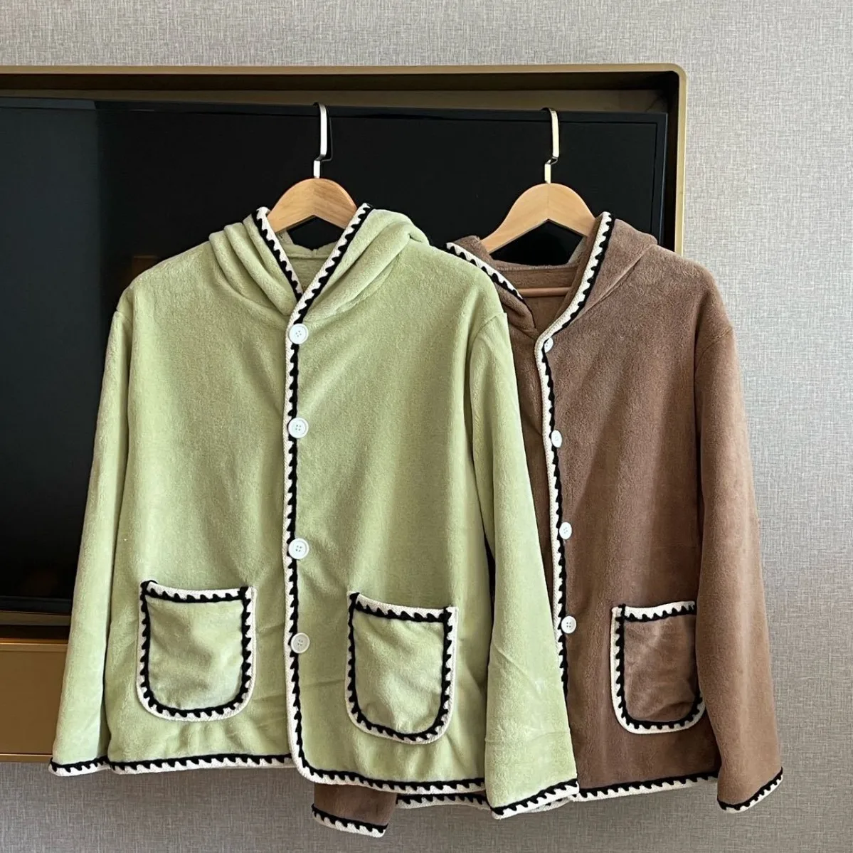 طقم بيجامة نسائي من Pjs بيجامة شتوية دافئة ملابس منزلية عصرية، طقم بيجامة لطيف وناعم بيجامة بقلنسوة