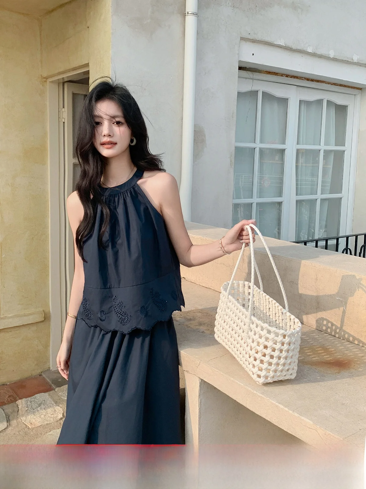 

Летний новый комплект одежды для женщин: модный топ с коротким рукавом и юбка-миди, комплект из двух предметов