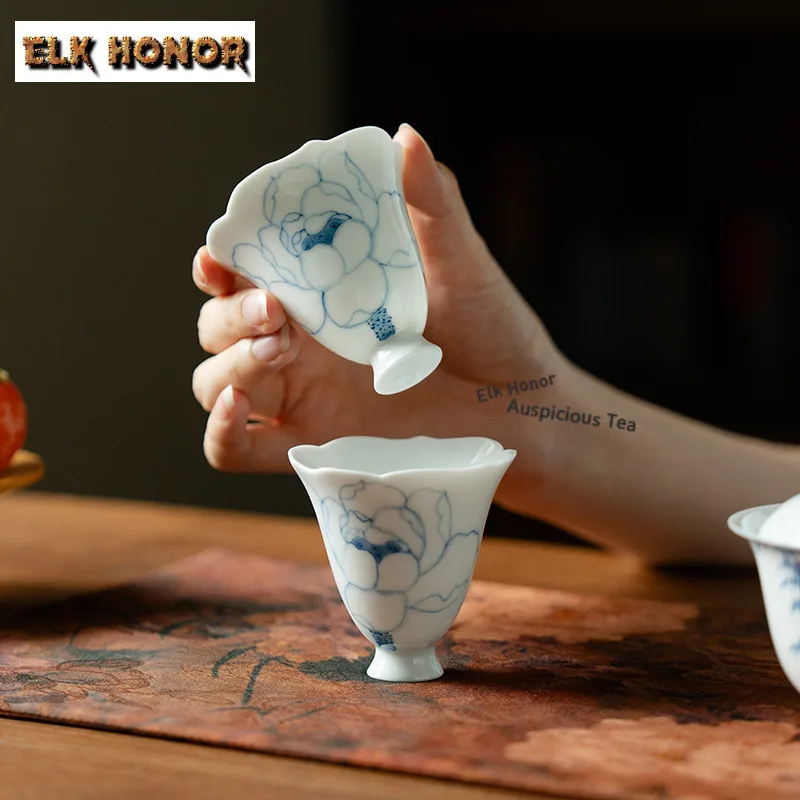 

2 шт./лот, ручная роспись, лепесток лотоса, белая фарфоровая чашка, японская чайная чаша, кружка, чайная чашка с ароматом, чашка Jianzhan Master, 55 мл