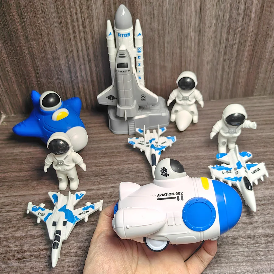 

Детский тематический набор игрушек «Космическая серия»: ракета-носитель, ракета с функцией запуска, самолет