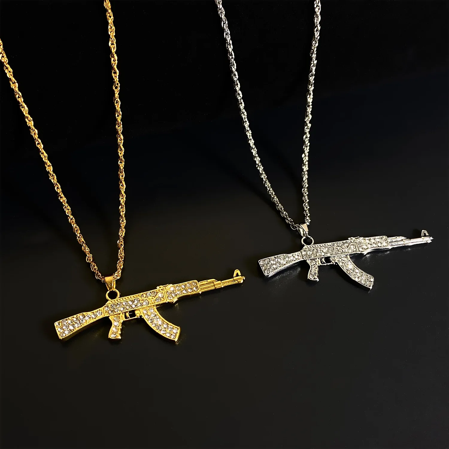 Men's punk hip-hop full diamond submachine gun necklace creative personalized gun AK-47 pendant jewelry 22 inch chain