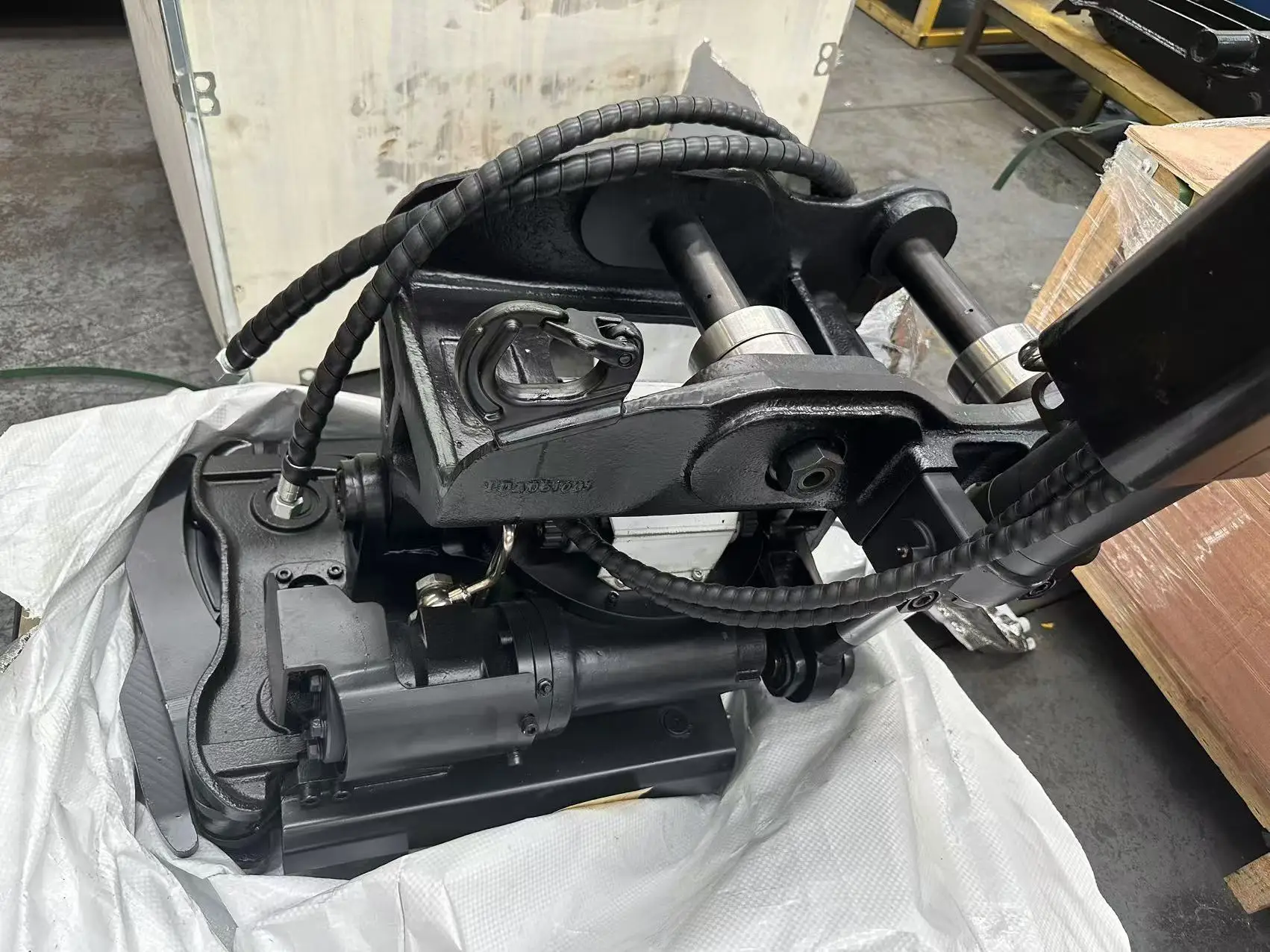 Monde Bagger Quick Hitch Bagger Quick Coupler Tilt Rotator