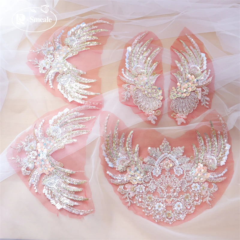 Rote Pailletten Perlenstickerei Spitze Engelsflügel. Kopfbedeckung, Kostüm Hanfu Gürtel, Champagner Gold Fischschuppen, Performance Kostüm, RS 252286 – Detail 8