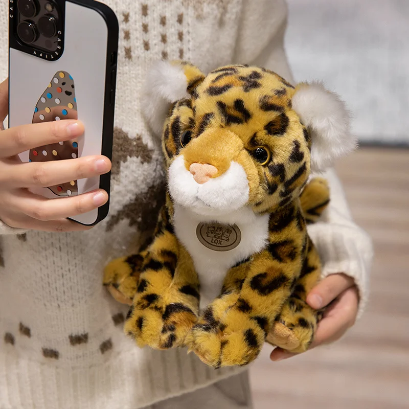 Jouets en peluche léopard de simulation pour enfants, animaux en peluche doux, modèle de guépard, décor de chambre Kawaii, cadeau de Noël, vraie vie, haute qualité