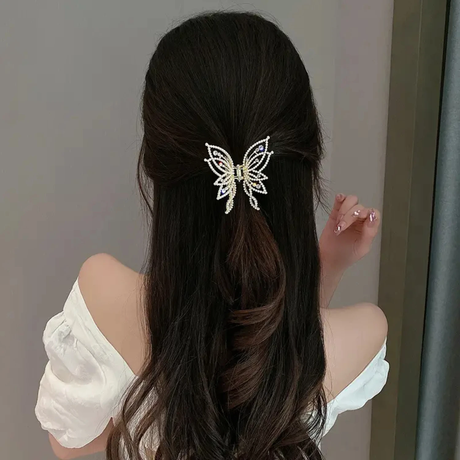 Elegant Temperament Pearl Butterfly Clip Hair Accessories Back Head Plate Hair Clip Rhinestones High-quality Hair Shark Clip Hai