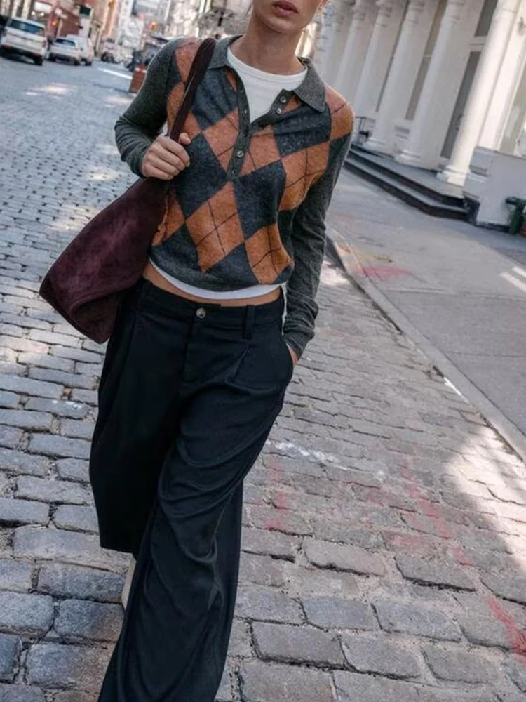 

European and American style autumn new fashion trend simple women's design sense versatile diamond knitted polo shirt