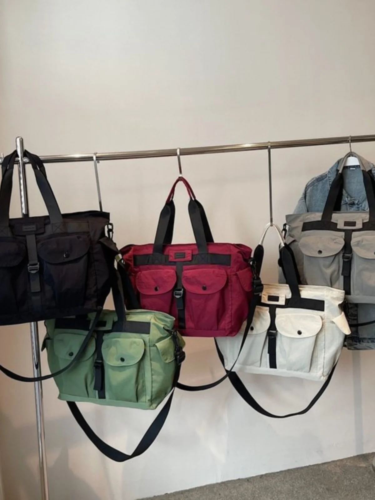 

Large Capaci Handheld Tote Bag Travel Commuting Crossbody Bag Wet And Dry Separation Storage Lage Casual Nylon Bag