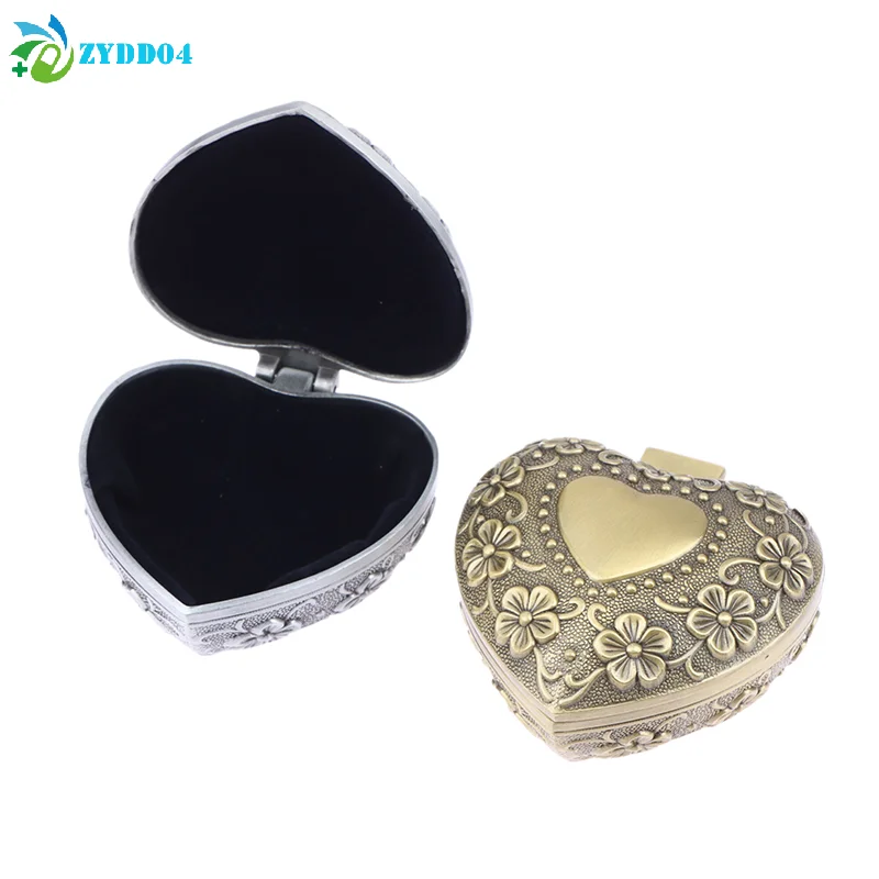 ●1Pcs Vintage Flower Heart Shaped Alloy Jewelry Box Dustproof Ring Organizer Small Trinket Storage Christmas Gift Packaging Box