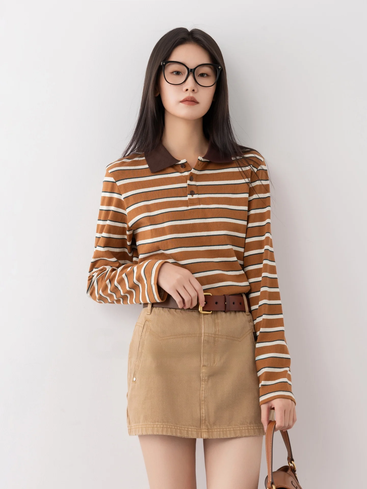 

Мягкая хлопковая футболка с длинным рукавом в полоску для женщин: осенняя модная повседневная модель, удобная посадка, уникальный стиль, для ранней весны