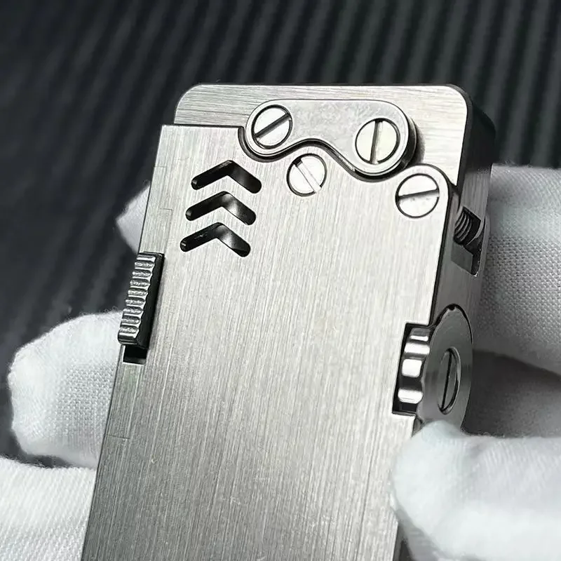 2024 Handmade Brass Mechanical Automatic Ignition Gasoline Lighter and Titanium Alloy Material Gift Box