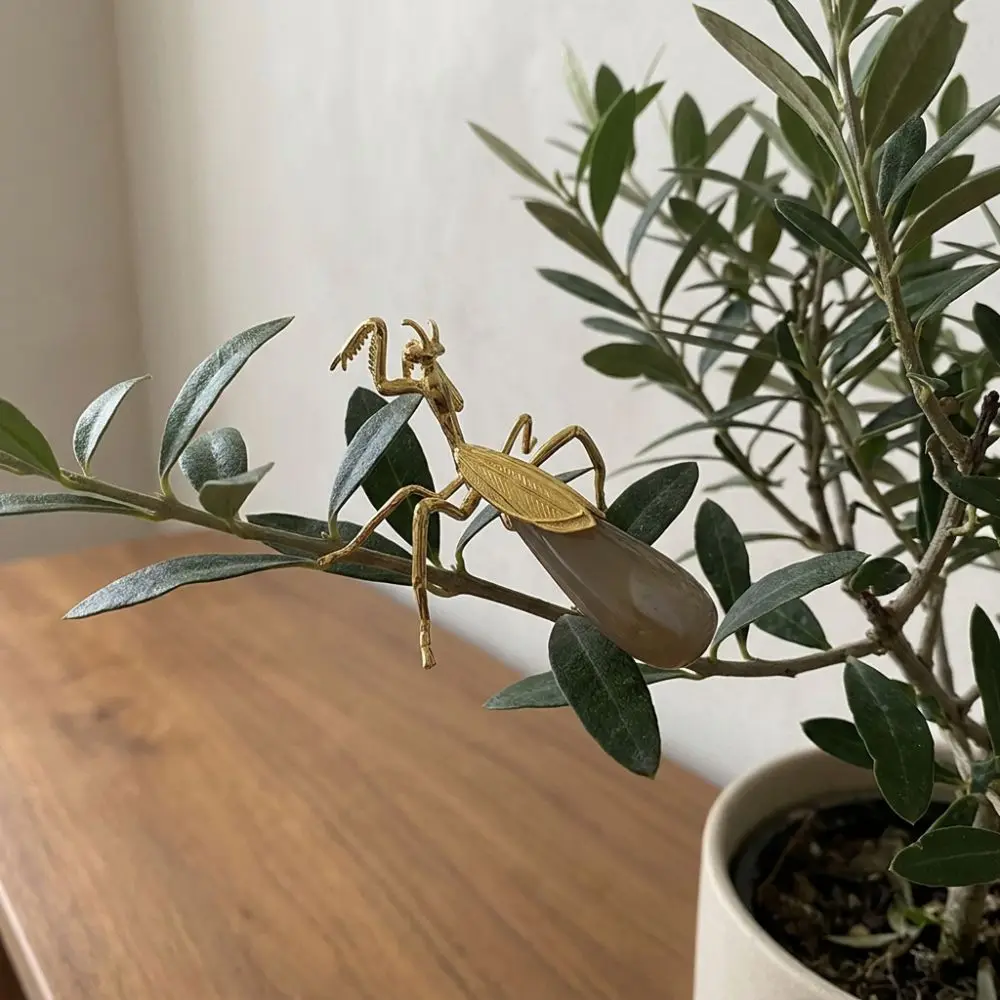 Vintage Mantis Stone Ornament Zen Art Good Luck Metal Mantis Statue Fade Resistant Lifelike Small Mantis Sculpture Living Room