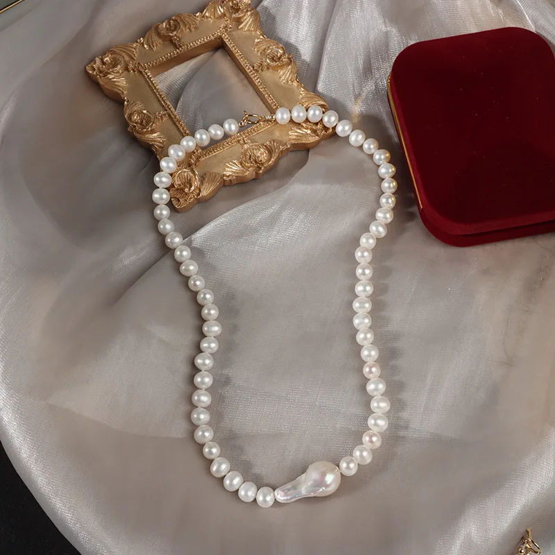 Wholesale Fresh Water Pearls Necklace Baroque Retro Pearl Necklace Luxurious Freshwater Pearl Necklace Gold 925 Silver CLASSIC