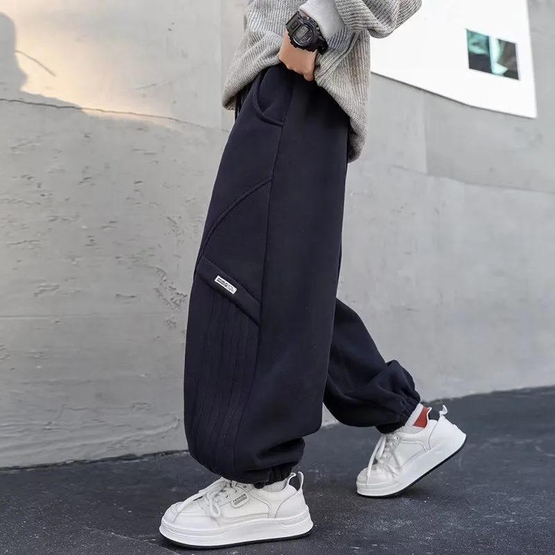 4-14 Jahre Teenager Jungen Sporthosen Herbst 2026 UNITIM Kinder Jungen Jogginghose Locker Sitzend mit Elastischem Bund Stilvolle Junior Kinder Jungen Hosen – Detail 4