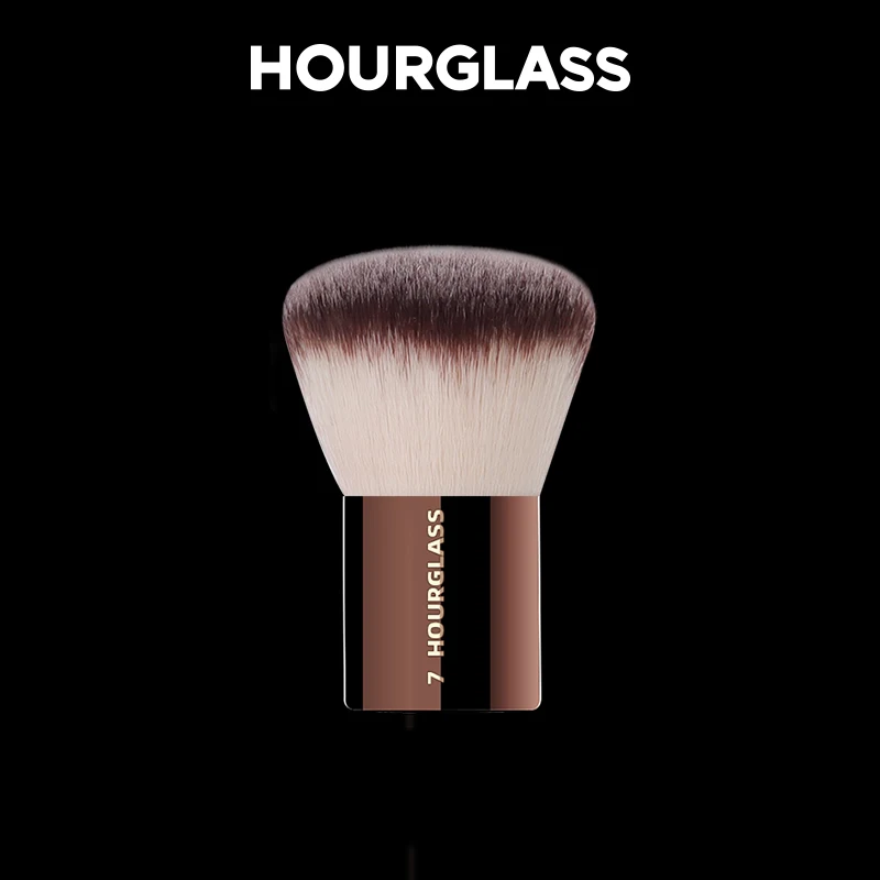 Hourglass - No.7 Makeup Brush Finishing Brush Soft Fiber Hair Portable Powder Brush Fashion Design Single Face Brush