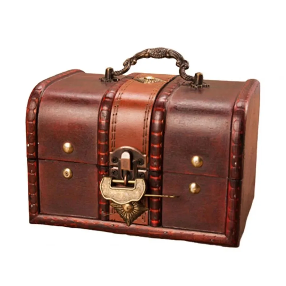 

European Vintage Treasure Chest Decorative Wooden Jewelry Storage Box Metal Lock Jewelry Box Room Props