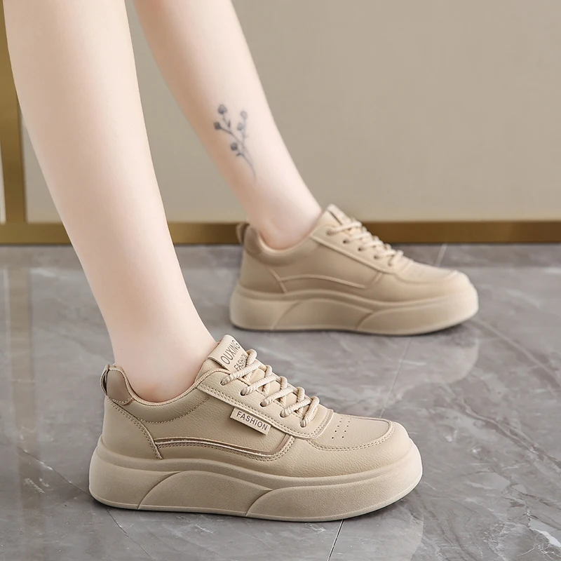 Sh522 sapatos brancos populares para mulheres 2025 novo nicho de outono tênis versáteis com saias esportes da moda e sapatos casuais