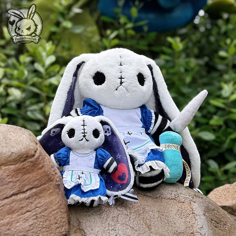 

Плюшевая игрушка-кролик Alice Madness Returns: Оригинальный мягкий плюшевый брелок-подвеска, коллекционный подарок для фанатов аниме