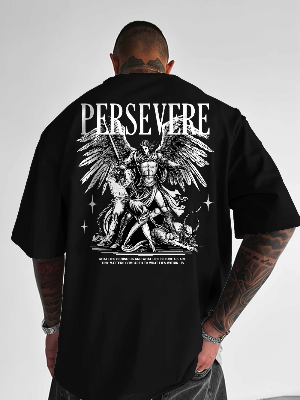 T-shirt graphique pour homme, style streetwear décontracté, à manches courtes, avec motif d'homme ailé, t-shirts pour homme pour l'été