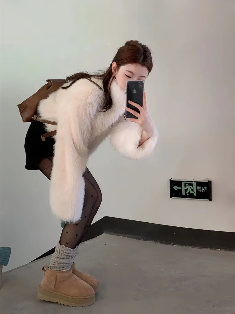 Korean Style Commuter Long Sleeve Pocket Stand Collar Women's Short Faux Fur Coat Winter Fashion Fox Fur White Faux Fur Coat