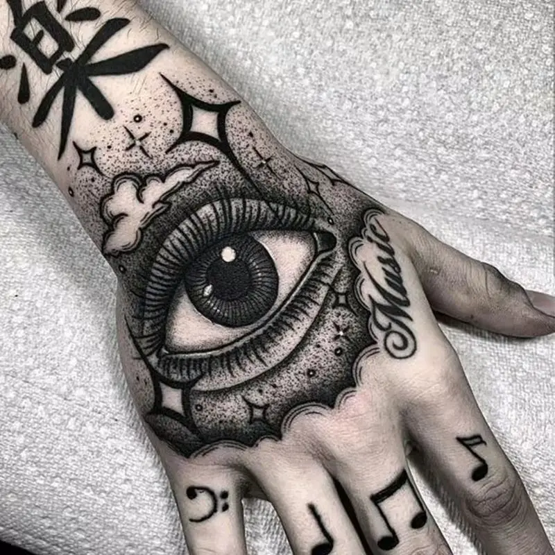 4 teil/los Dark Zurück Hand Wasserdicht Temporäre Fake Tattoo Männlichen Prajna Kühlen Augen Kunst Persönlichkeit Ansatz Halbe Arm Stern Tattoo