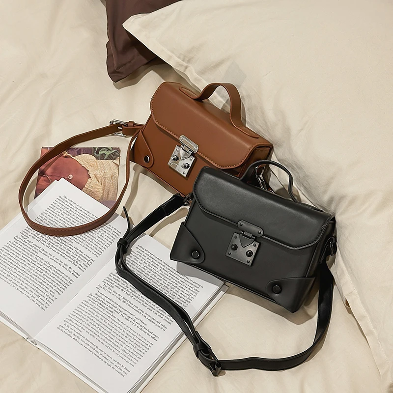 Minimalist Men's Shoulder Bag Fashionable Male PU Leather Crossbody Bags Small Flip Style Messenger Bag Unisex Designer Handbag