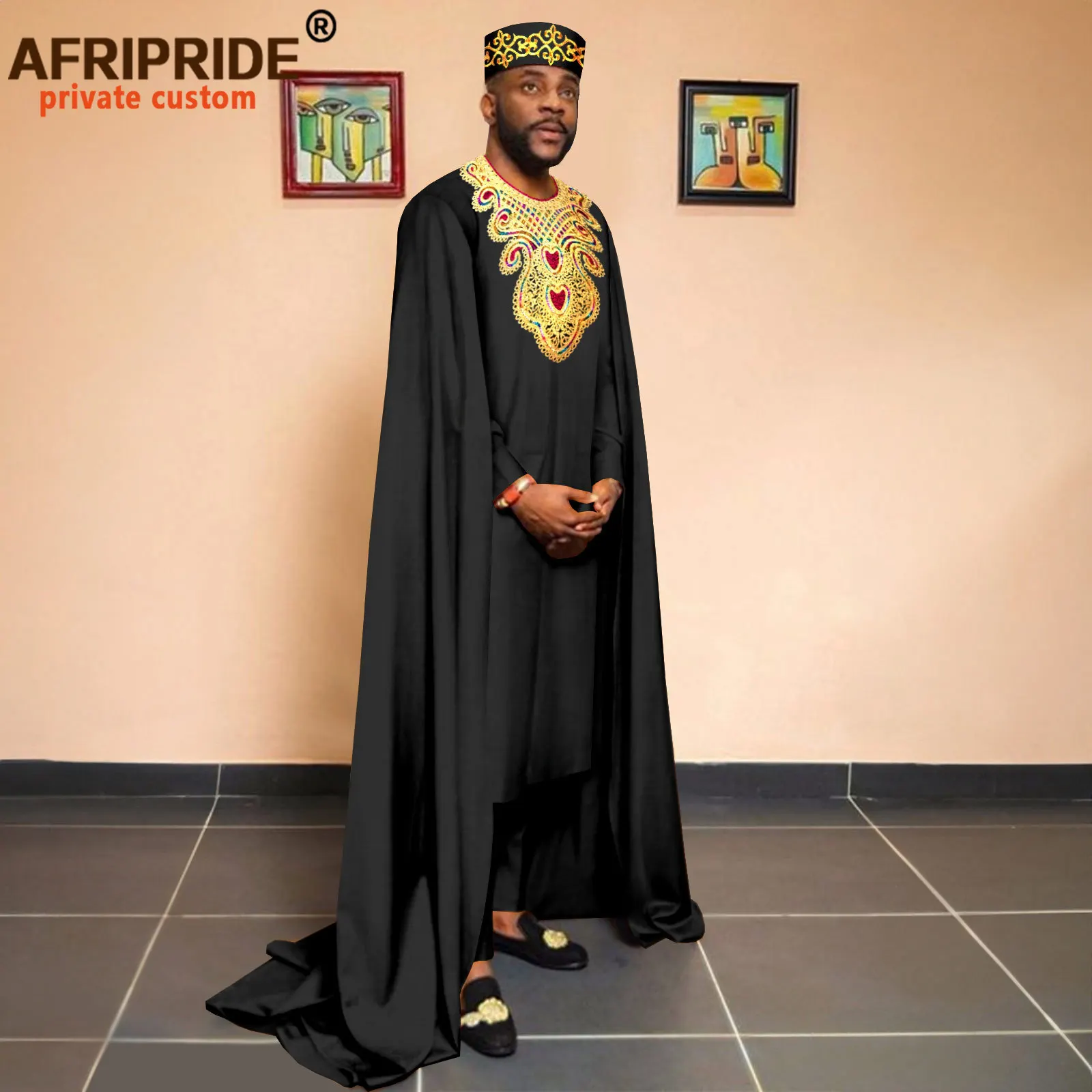 African Clothes for Men Embroidery Agbada Robe Pants Tribal Hat 3 Piece Set Wedding Evening Outfits Traditional Attire 2416030