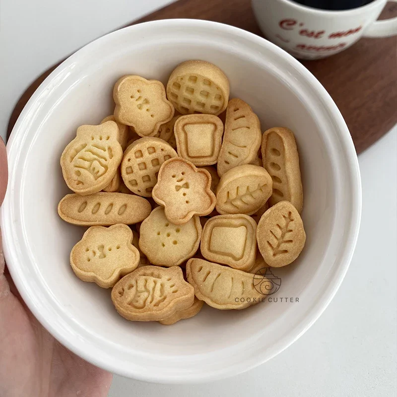 Cartoon Mini Cookie Cutter Mold Fish Leaf Fondant Cake Cookies Decoration Cutting Mold DIY Baking Pastry Tool Kitchen Product