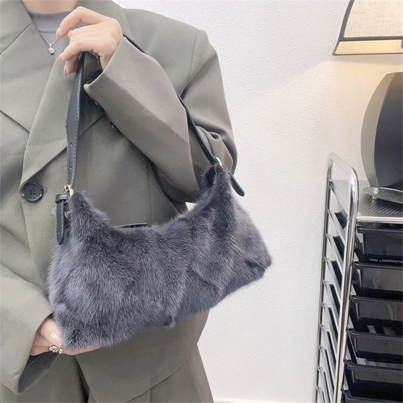 

New Women's Shoulder Bag Natural Mink Hair Casual Handbag High Sense Fashion Elegant Banquet Real Fur Underarm Bag 2023