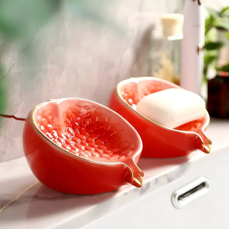 New Creative Ceramic Pomegranate Shape Soap Holder Box Wash Table Drain Soap Dish Toilet Soap Box Home Bathroom Decoration 2024