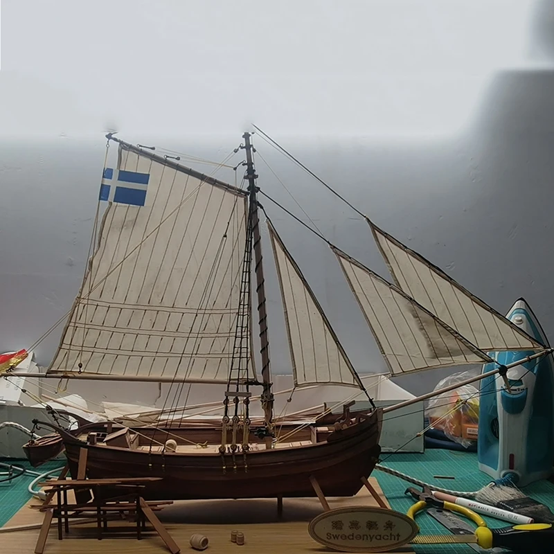 

64cm Simulation Swedish Light Boat Sailboat Classical Wooden Sailboat Model Kit Boy Toy Gift Ornaments