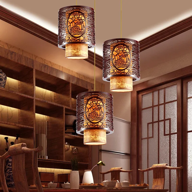Traditional Chinese lantern small chandelier wood art classical Chinese teahouse restaurant entrance solid wood chandelier