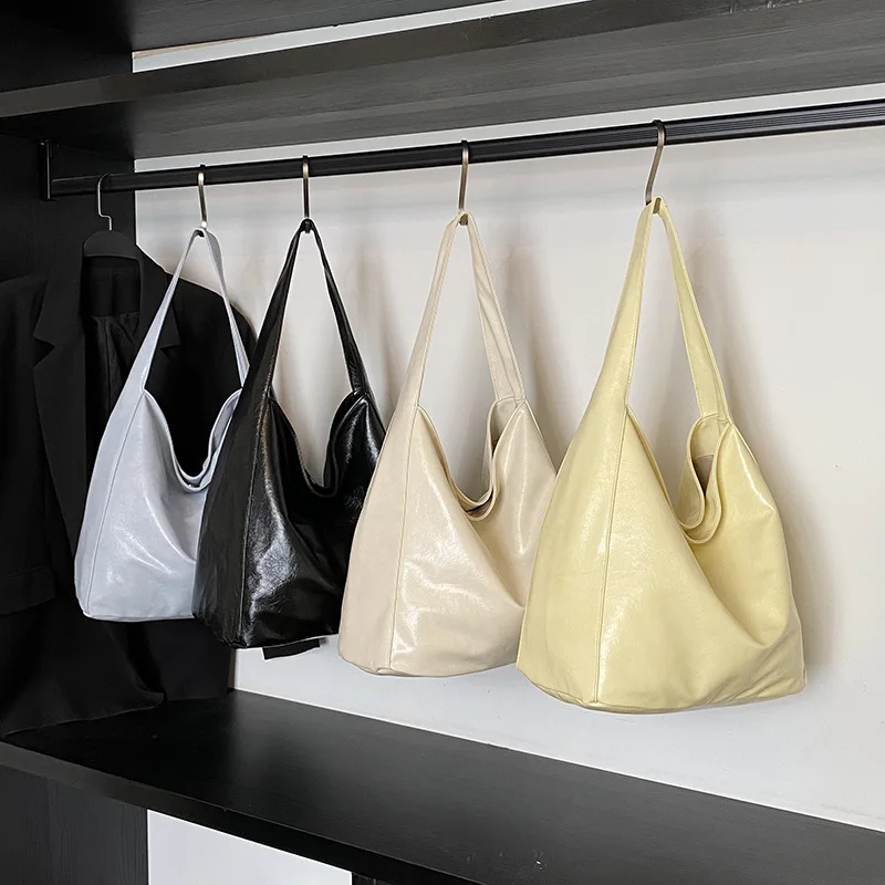 

2025 Summer Spacious Tote Bag, Casual Shoulder Purse for Women, Soft Leather Shopping Bag, Minimalist Day to Night Crossbody