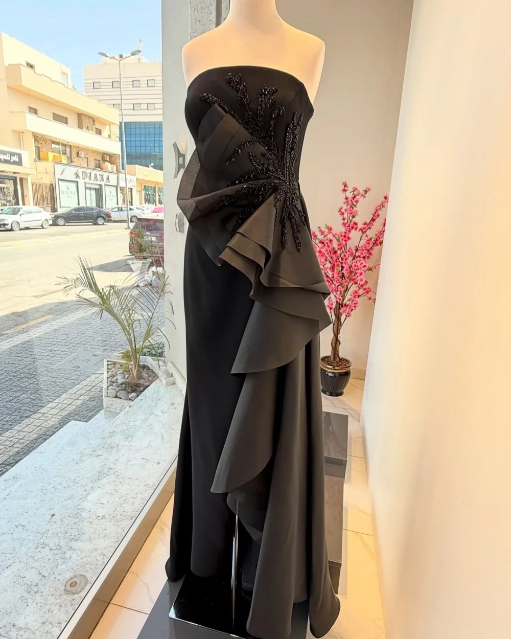 

Customized Modern Style Elegant Jersey Beading Ruched Straight Strapless Long Dresses Bespoke Occasion Dresses Exquisite Formal