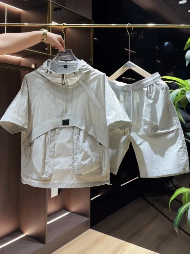 

Летний тонкий спортивный комплект из ледяного шелка с капюшоном, быстросохнущий, для пар, для активного отдыха, с защитой от солнца, шорты, комплект из двух предметов