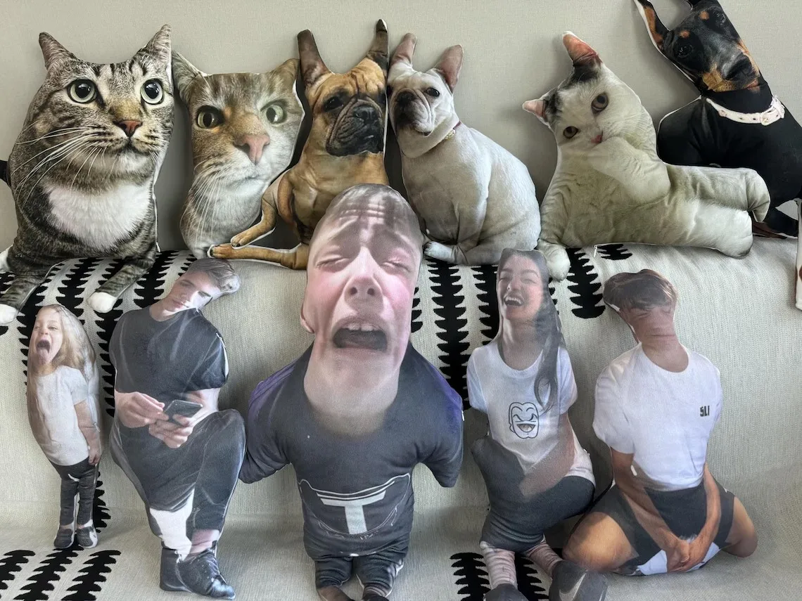 Custom Photo Portrait Pet Cushion, No White Borders, Personalised Double-Sided Print Fun and Adorable Pet Cushion Cover